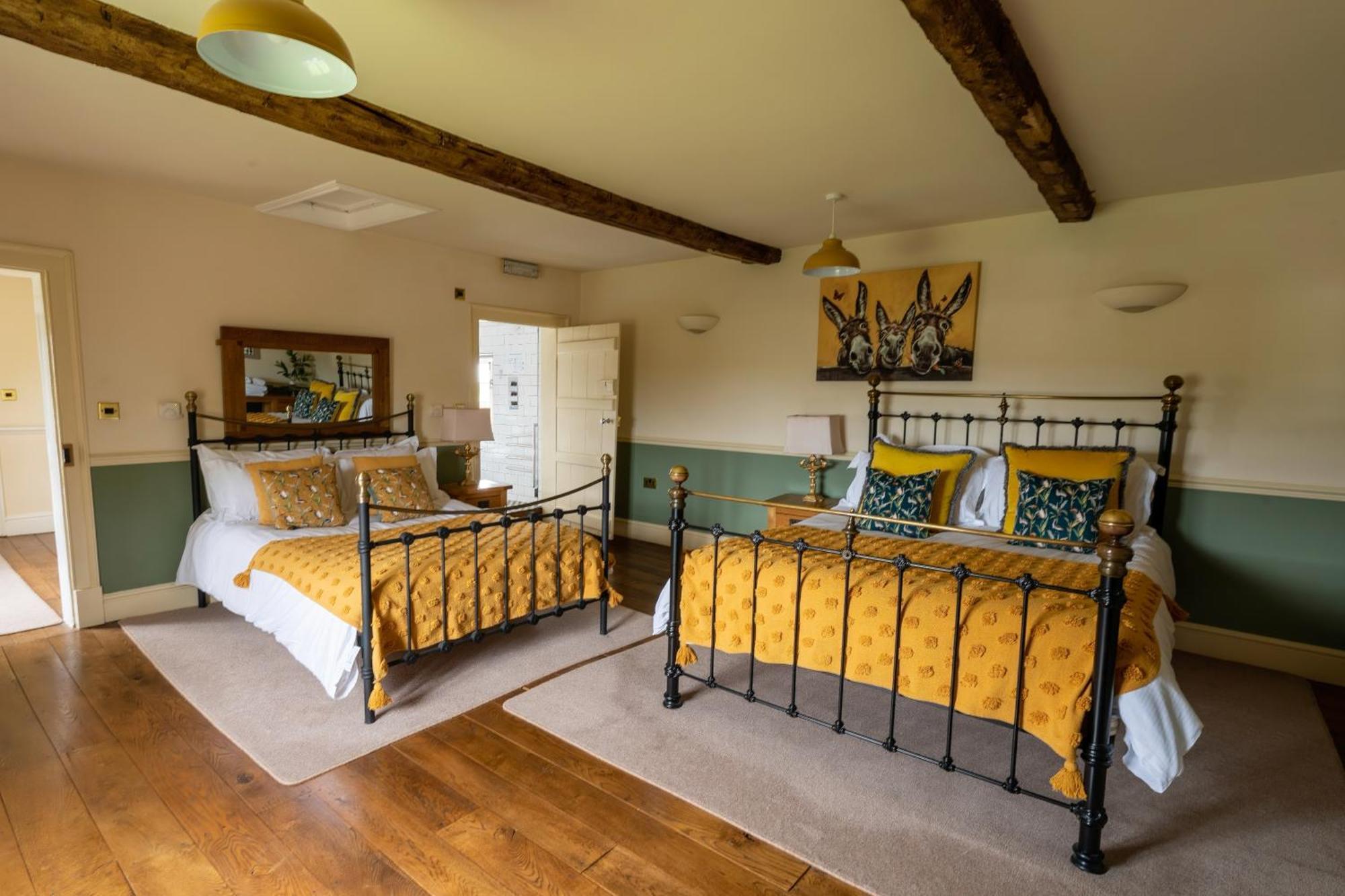 Blackgreaves Farmhouse Bed & Breakfast Lea Marston Exterior photo